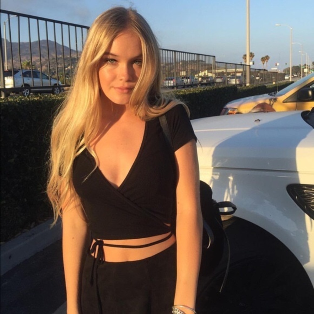 Brandy Melville short sleeve wrap top